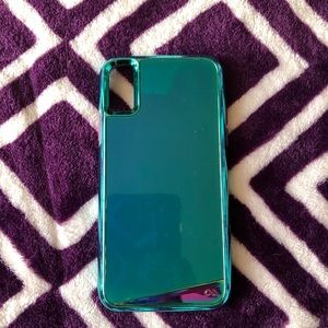 Color changing phone case for iPhone X